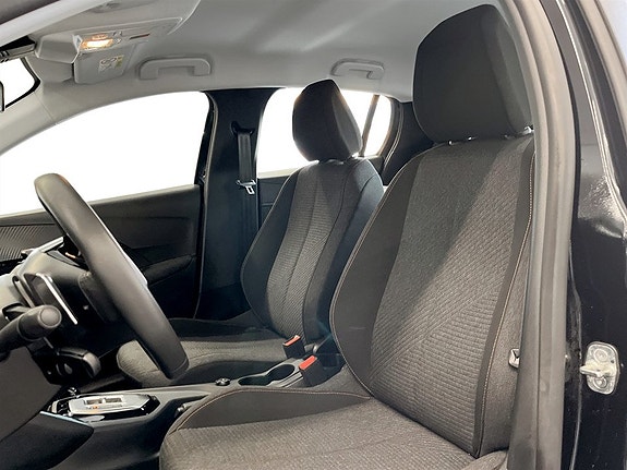 Peugeot 208 5 of 15