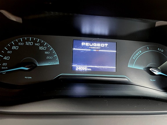 Peugeot 208 8 of 15