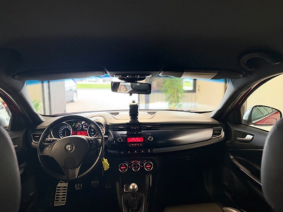Alfa Romeo Giulietta 26 of 27
