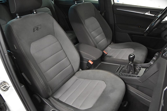 Volkswagen Golf Sportsvan 17 of 20