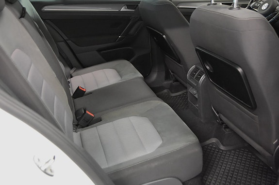 Volkswagen Golf Sportsvan 14 of 20