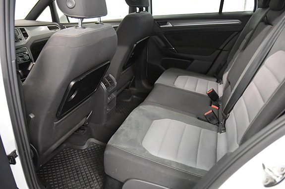 Volkswagen Golf Sportsvan 13 of 20