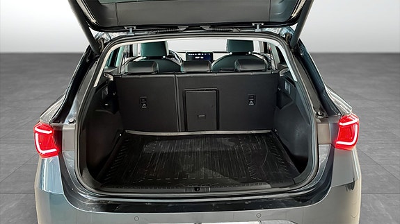 Seat Leon 10 of 17