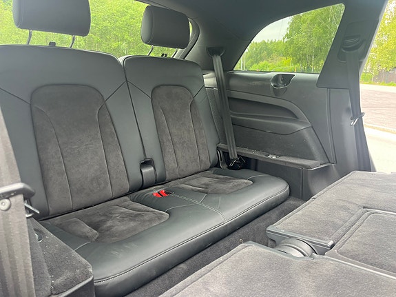 Audi Q7 9 of 9