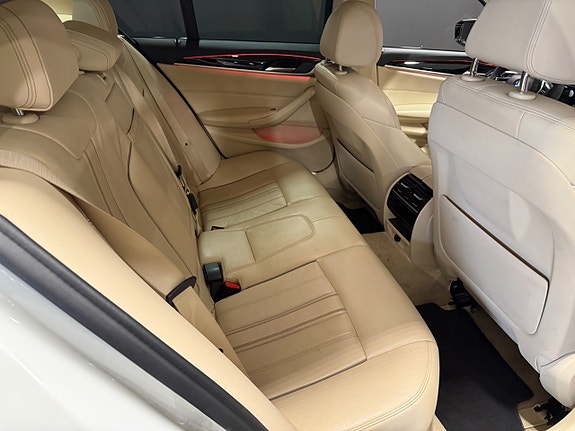 BMW 520d 19 of 30