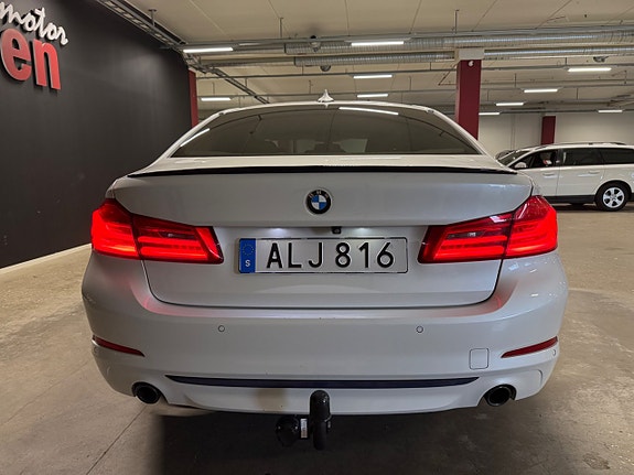BMW 520d 4 of 30