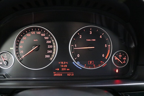 BMW 520d 8 of 17