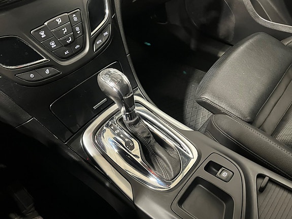 Opel Insignia 18 of 23