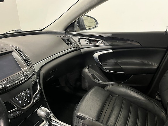 Opel Insignia 17 of 23