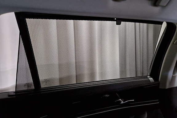 Volkswagen Passat 11 of 13