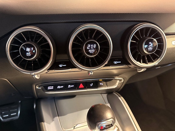 Audi TTS 18 of 21