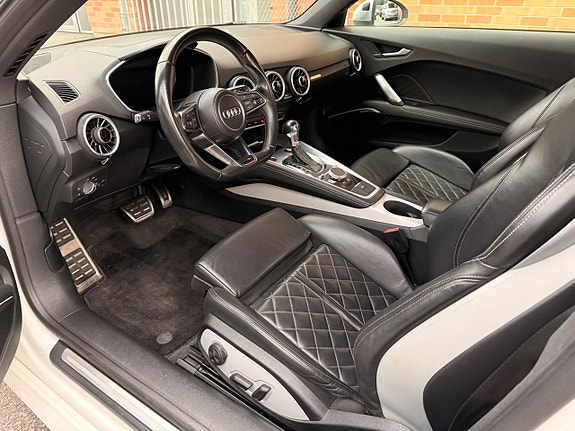 Audi TTS 9 of 21