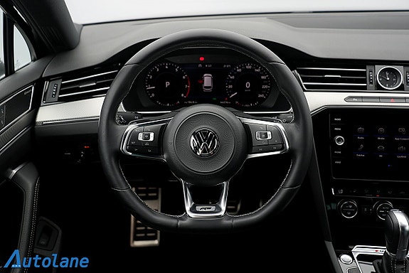 Volkswagen Passat 15 of 30