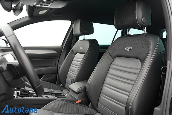Volkswagen Passat 11 of 30