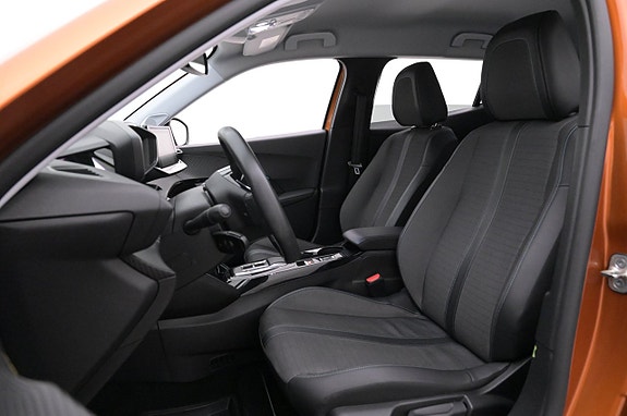Peugeot e-2008 11 of 27