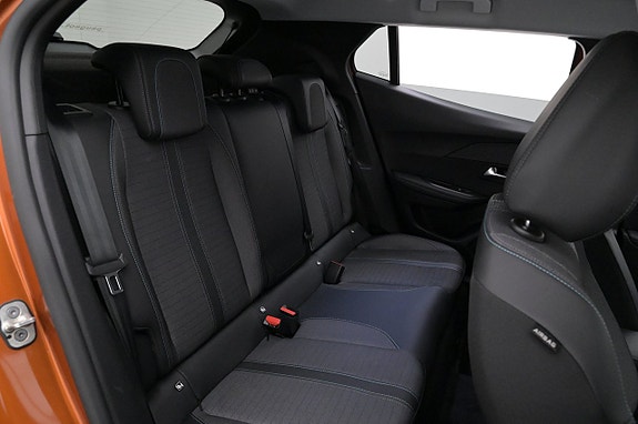 Peugeot e-2008 19 of 27