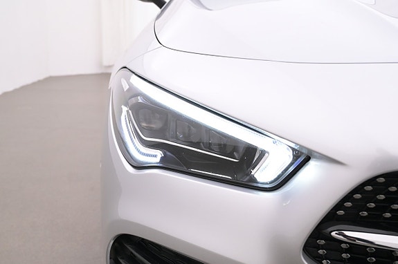 Mercedes-Benz CLA250 e 25 of 27