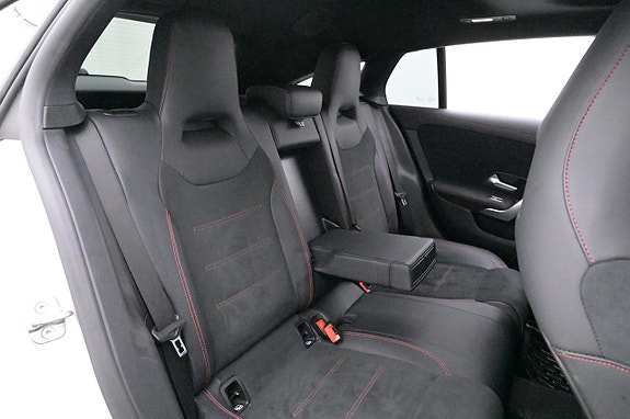 Mercedes-Benz CLA250 e 20 of 27