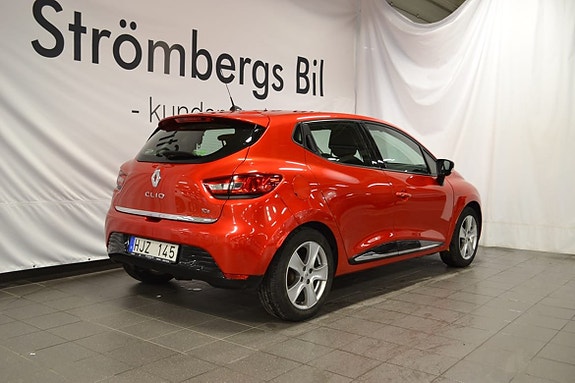 Renault Clio 3 of 6