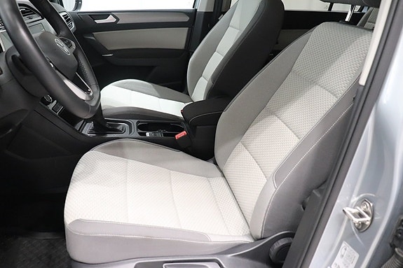 Volkswagen Touran 7 of 11