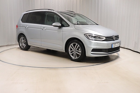Volkswagen Touran 3 of 11