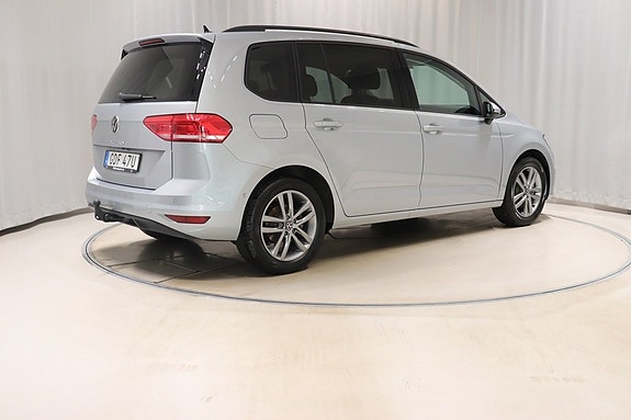 Volkswagen Touran 4 of 11