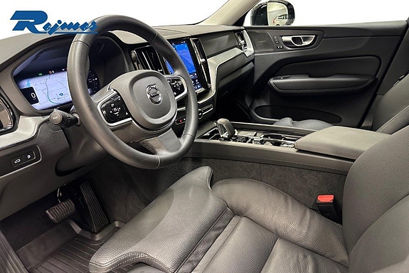 Volvo XC60 5 of 22
