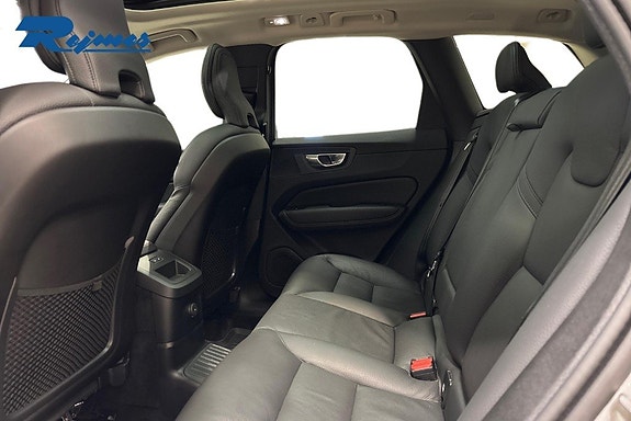 Volvo XC60 7 of 22