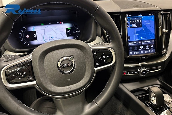 Volvo XC60 9 of 22