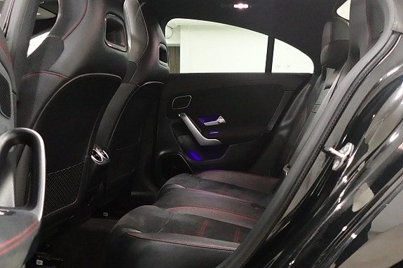 Mercedes-Benz CLA200 9 of 23