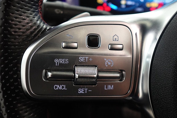 Mercedes-Benz CLA200 16 of 23
