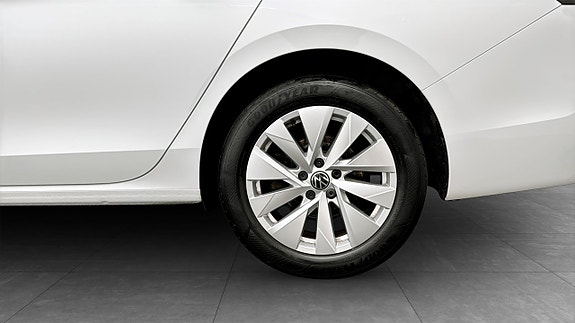 Volkswagen Passat 6 of 19