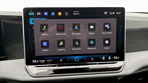 Volkswagen Passat 15 of 19
