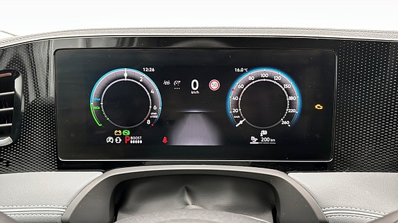 Volkswagen Passat 13 of 19
