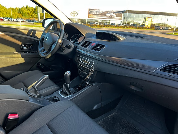 Renault Megane III 6 of 6