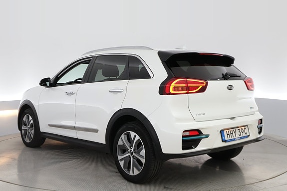 Kia Niro 2 of 17