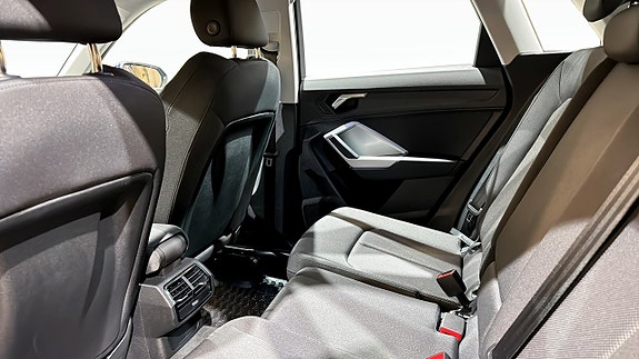 Audi Q3 14 of 14