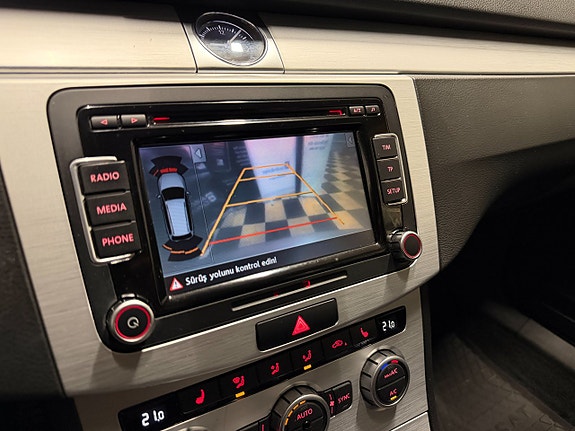 Volkswagen Passat Alltrack 30 of 30