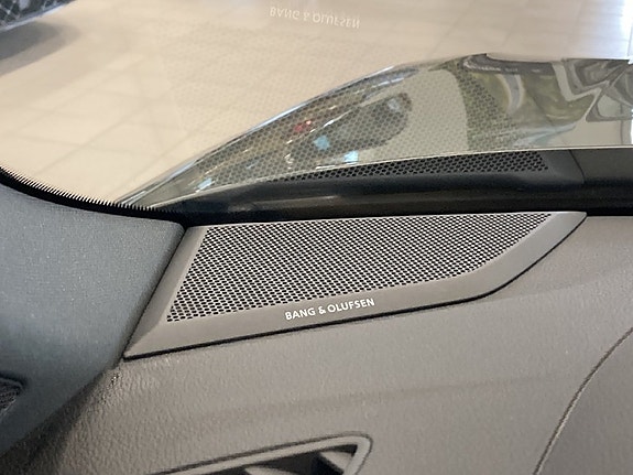 Audi Q3 15 of 22