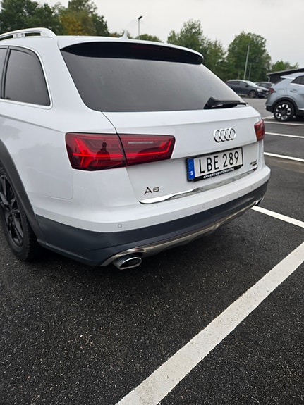 Audi A6 allroad 3 of 4