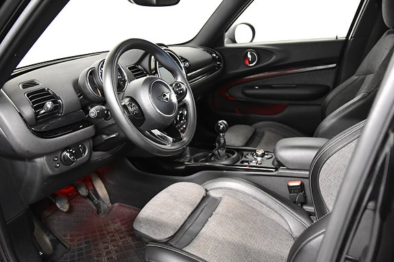 MINI Clubman Cooper 9 of 18