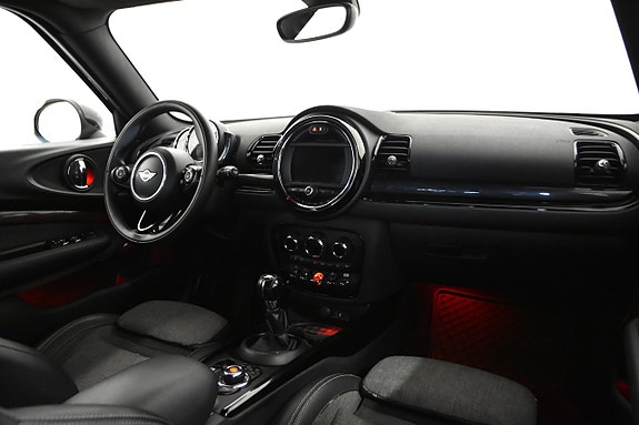 MINI Clubman Cooper 14 of 18