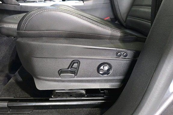 Alfa Romeo Stelvio 14 of 15