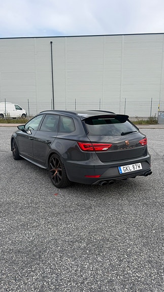 Seat Leon 4 of 5