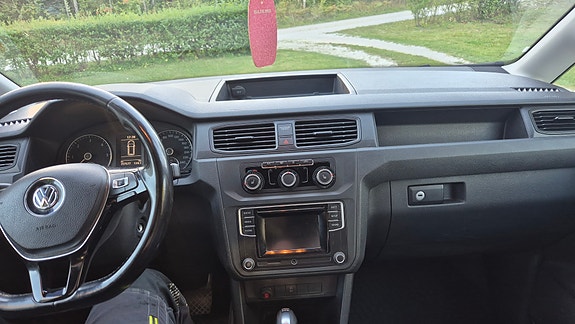 Volkswagen Caddy 10 of 12