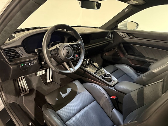 Porsche 911 Turbo S 11 of 18
