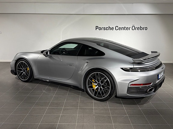 Porsche 911 Turbo S 2 of 18