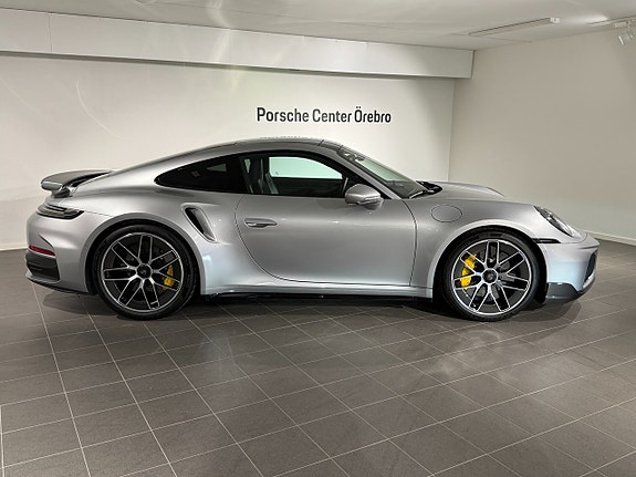 Porsche 911 Turbo S 4 of 18