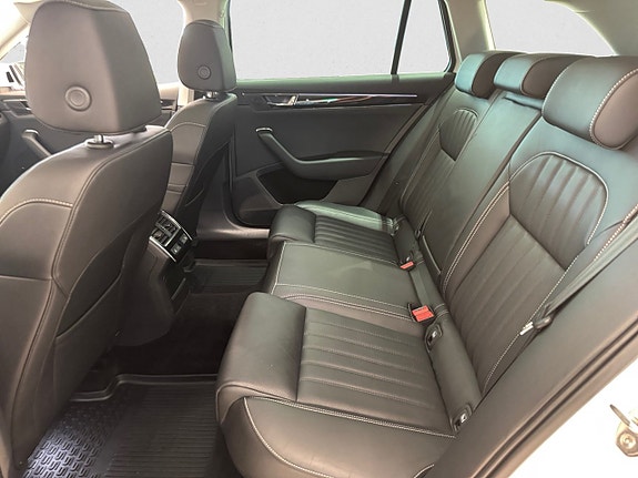 Skoda Superb 13 of 26