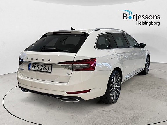 Skoda Superb 3 of 26